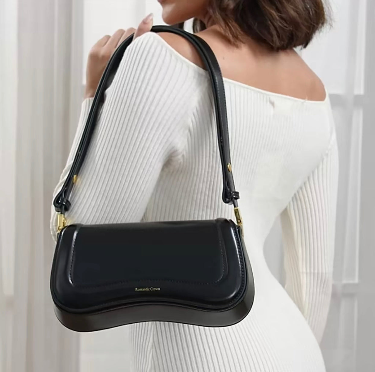 BOLSA TIRACOLO Feminina Elegante - Couro Preto om Alça Ajustável (ROMANTIC CROWN)